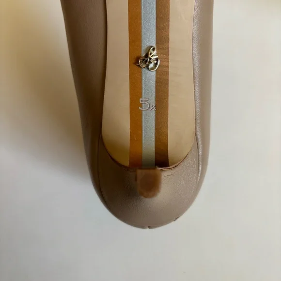 Sam Edelman Dori Pump - Beige - Picture 11 of 11
